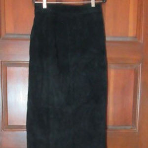 Long Lined Suede Leather Black Skirt Size 7/8